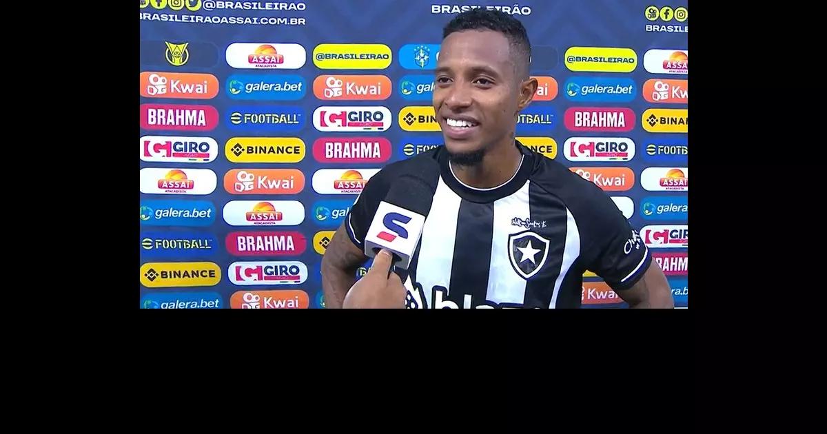 Tchê Tchê marca pela primeira vez pelo Botafogo