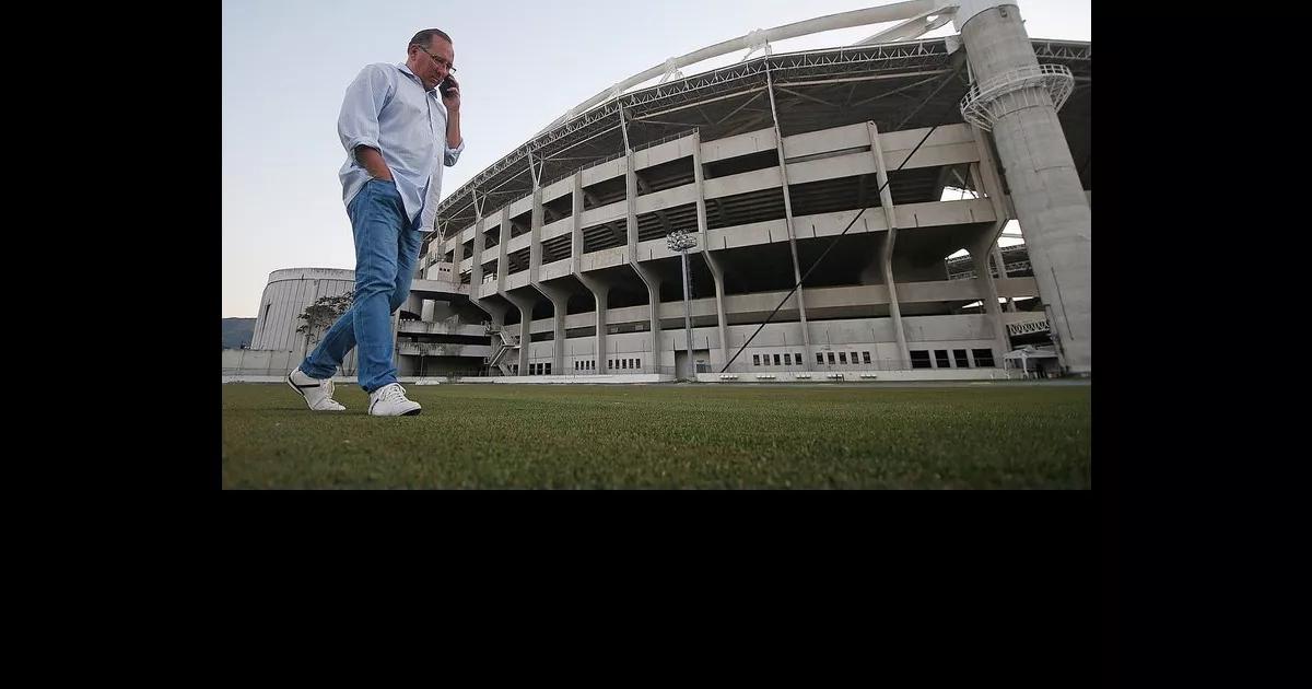 Confira últimas notícias envolvendo John Textor