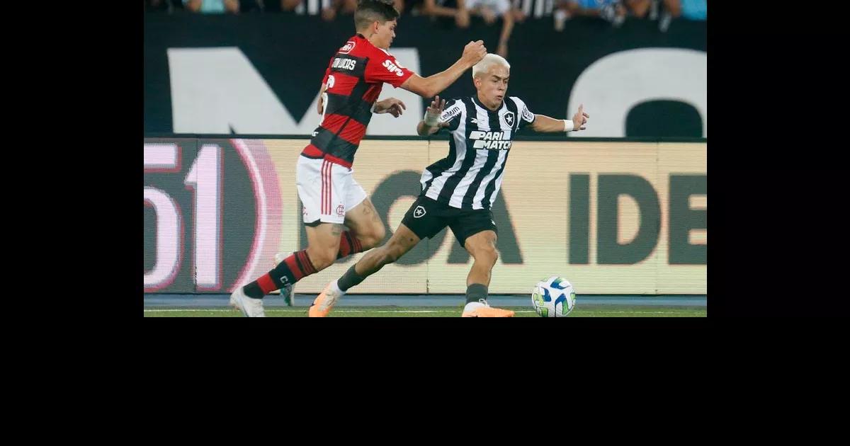 Comentaristas debatem primeira derrota do Botafogo em casa neste Brasileirão