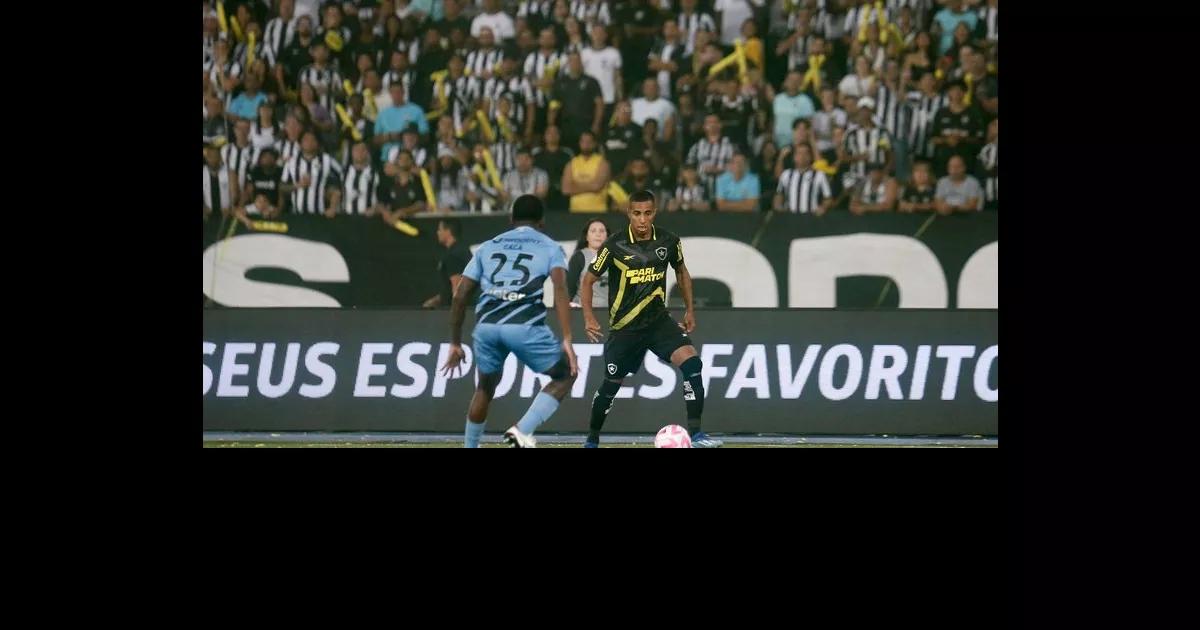 Decisão polêmica: Botafogo segue em partida sem público após apagão e clássico no Maracanã