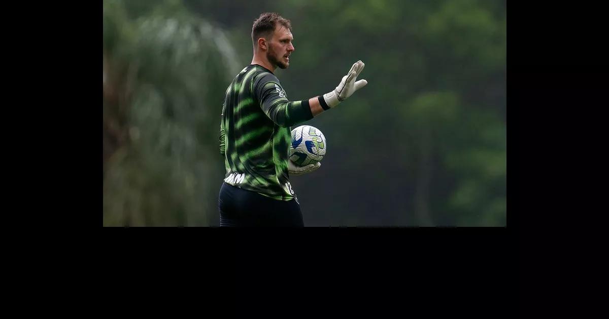 São Paulo Pode Faturar Milhões com a Venda de Lucas Perri pelo Botafogo ao Lyon