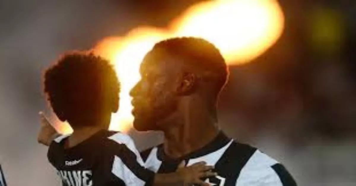 Bastos Brilha no Botafogo: Uma Adaptação de Sucesso no Futebol Brasileiro