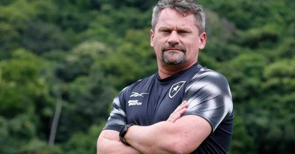 Fabio Matias a Caminho do Coritiba: Um Novo Capítulo para o Auxiliar do Botafogo