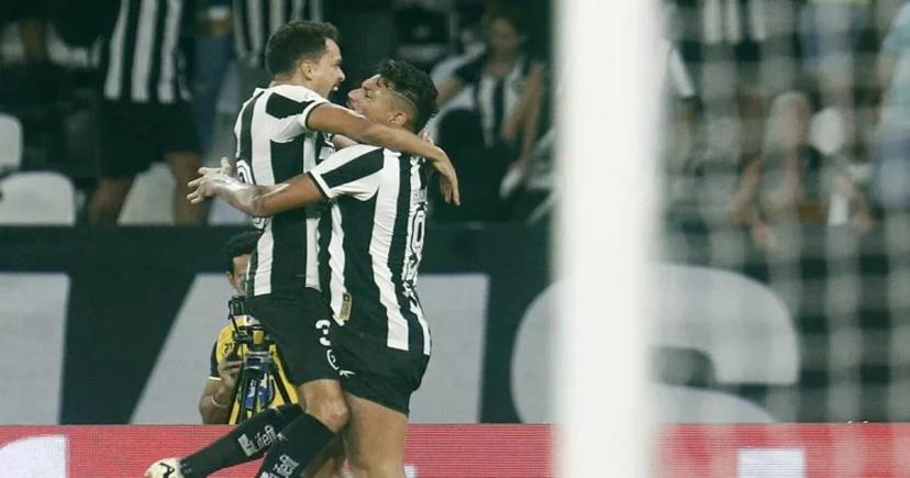 Botafogo Vira Contra Red Bull Bragantino com Show de Eduardo e Tiquinho Soares