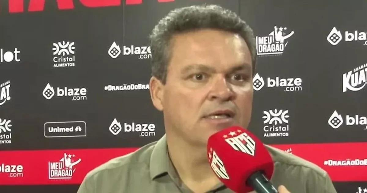 tudo sobre Presidente do Atlético-GO Adson Batista Critica Arbitragem e Sugere Complô no Brasileirão 2024