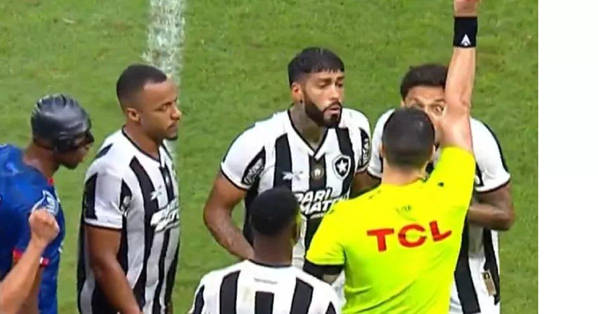 Arbitragem polêmica e eliminação: Jorge e Barboza comentam a queda do Botafogo