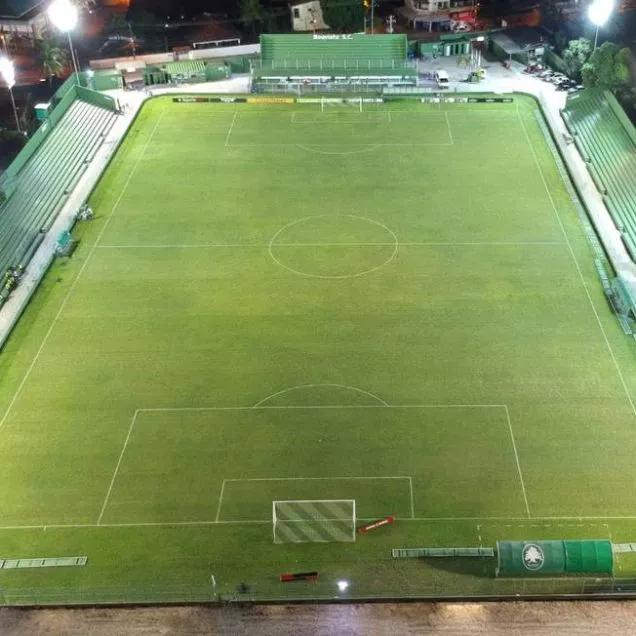 Como Chegar ao Estádio Elcyr Resende de Mendonça