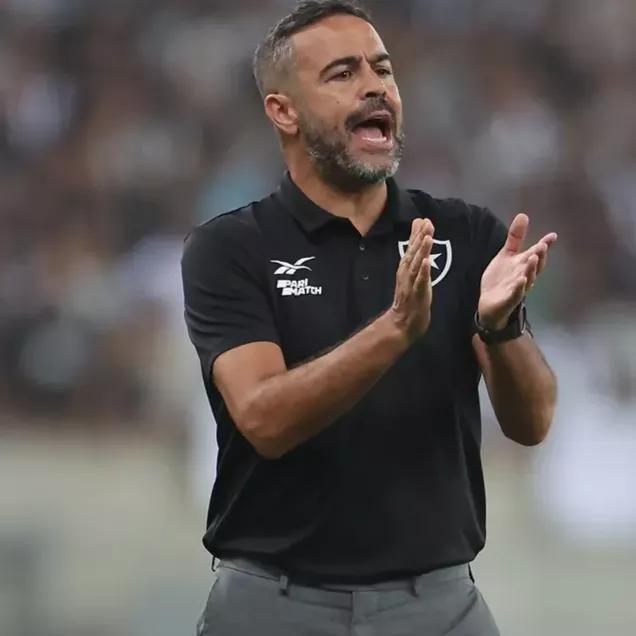 Botafogo tropeça no Maracanã e Artur Jorge analisa: "Fizemos um primeiro tempo medíocre"